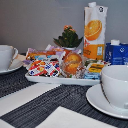 A Milan B&B Bagian luar foto